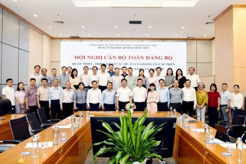 Hội nghị cán bộ toàn Đảng bộ quán triệt, triển khai các đề án của Đảng ủy cấp trên và kế hoạch thực hiện của Đảng ủy Đại học